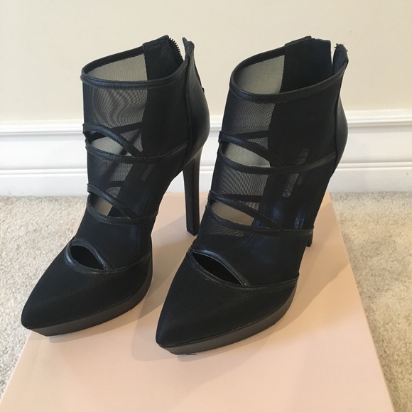 BCBGeneration black mesh ankle boots - Picture 1 of 8